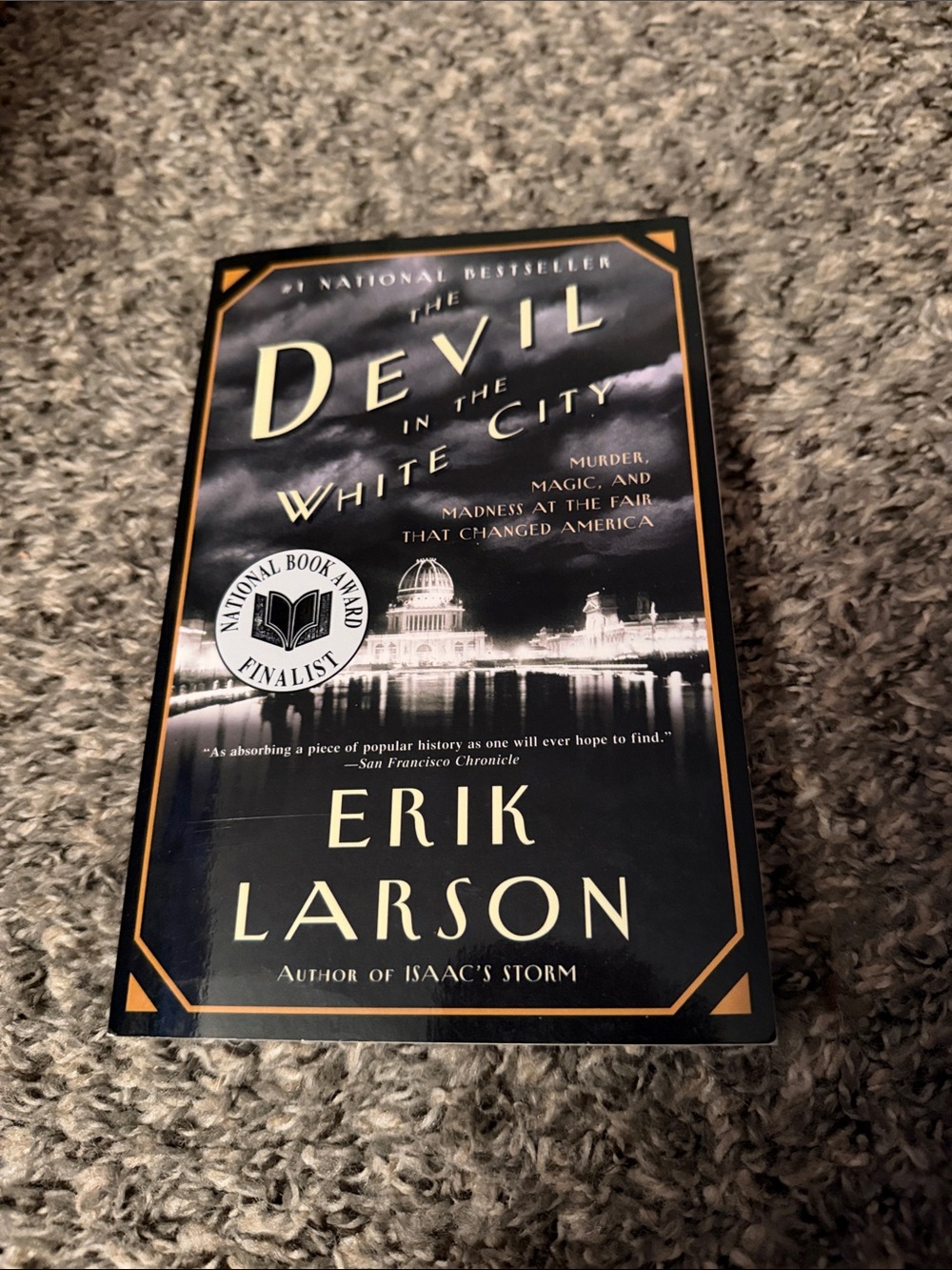 The Devil in the White City by Erik Larson - Paperback